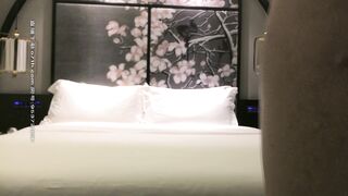 【小宝寻花】约了个性感大长腿黑衣妹子啪啪，舌吻摸逼调情骑乘侧入大力猛操_iris2