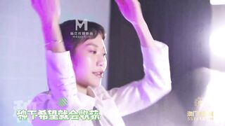 MD0110 C位女优出道夜 节目篇 - 秦可欣 苏清歌 夏晴子