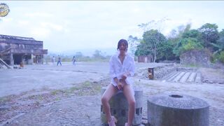 【fullfive】在幽靜的村子裡(小溪边)自慰