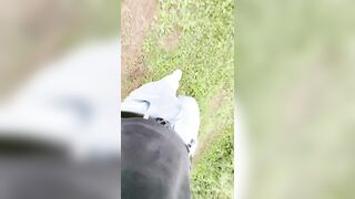 国庆采野果，老妈玉米地给我吹箫干逼，车里继续干喷水两次