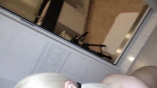 气质学生妹约炮金主视频曝光 深喉口交 主动女上骑乘狂摇 表情淫荡！