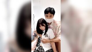 湖南长沙 龙佳 高颜值jk黑丝嫩女3p大乱斗 “哥哥轻点我要坏了”