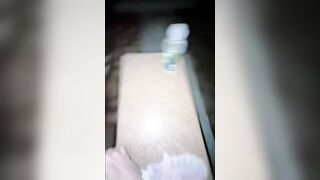 兄妹学校门口扒光内射粉嫩美鲍精液流出