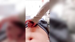 牛逼小哥和大嫂乱伦偷情被侄子捉奸，当着小侄子面操嫂子-侄子偷看我操他妈