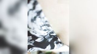 重磅泄密，乱伦快手直播巨乳表姐，大神乱伦表姐又强上表姐闺蜜