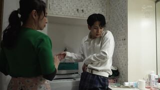 ROYD-315 [中文字幕] 超可爱同班同学竟然竟然来到了处男我的家里 紧贴肉棒勃起、甜蜜腻人的1泊2日同居性生活 - 天音蜜雪儿