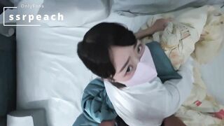 ssrpeach高跟黑丝小短裙，优雅小白领被坏哥哥按倒在床上无情蹂躏 小反差婊一个