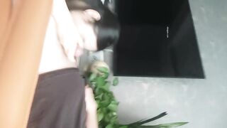 户外师生乱伦天台野战，超大量颜射中学老师的淫乱生活！