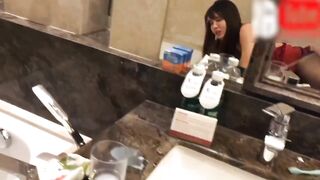 金主调教网红骚逼花钱就是玩刺激灌肠以后喷射！