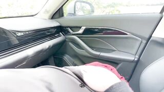 乱伦与性感黑丝小姨子在野外车震，对话刺激