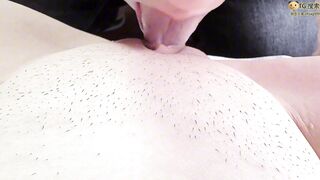 巨乳饥渴尤物人妻欲望维修！勾引上门维修工修理出水小穴！