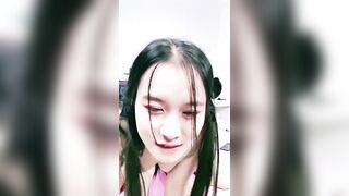 白皙皮肤韵味十足的淫荡美少妇【下篇】露脸女上位操逼秀卫生间口交无套后入