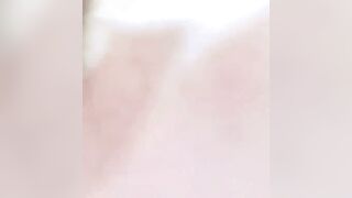 圣诞情趣装双马尾萌妹【下篇】无毛骚穴假屌爆插，黑色丝袜翘起双腿特写，玻璃棒猛捅，搞得小穴湿哒哒呻吟娇喘