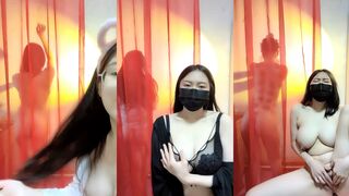 巨乳奶妈和白浆少妇【激情裸舞-上篇】轻纱胀里的风骚女非常诱惑，揉奶摸逼撞骚臀好刺激，挤奶水给狼友喝别错过
