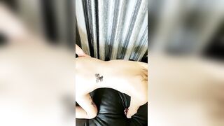 今天哥哥好棒啊，双飞淫娃荡女【下篇】露脸黑丝情趣道具玩弄骚穴，轮着给小哥口交大鸡巴各种爆草抽插，快干哭了